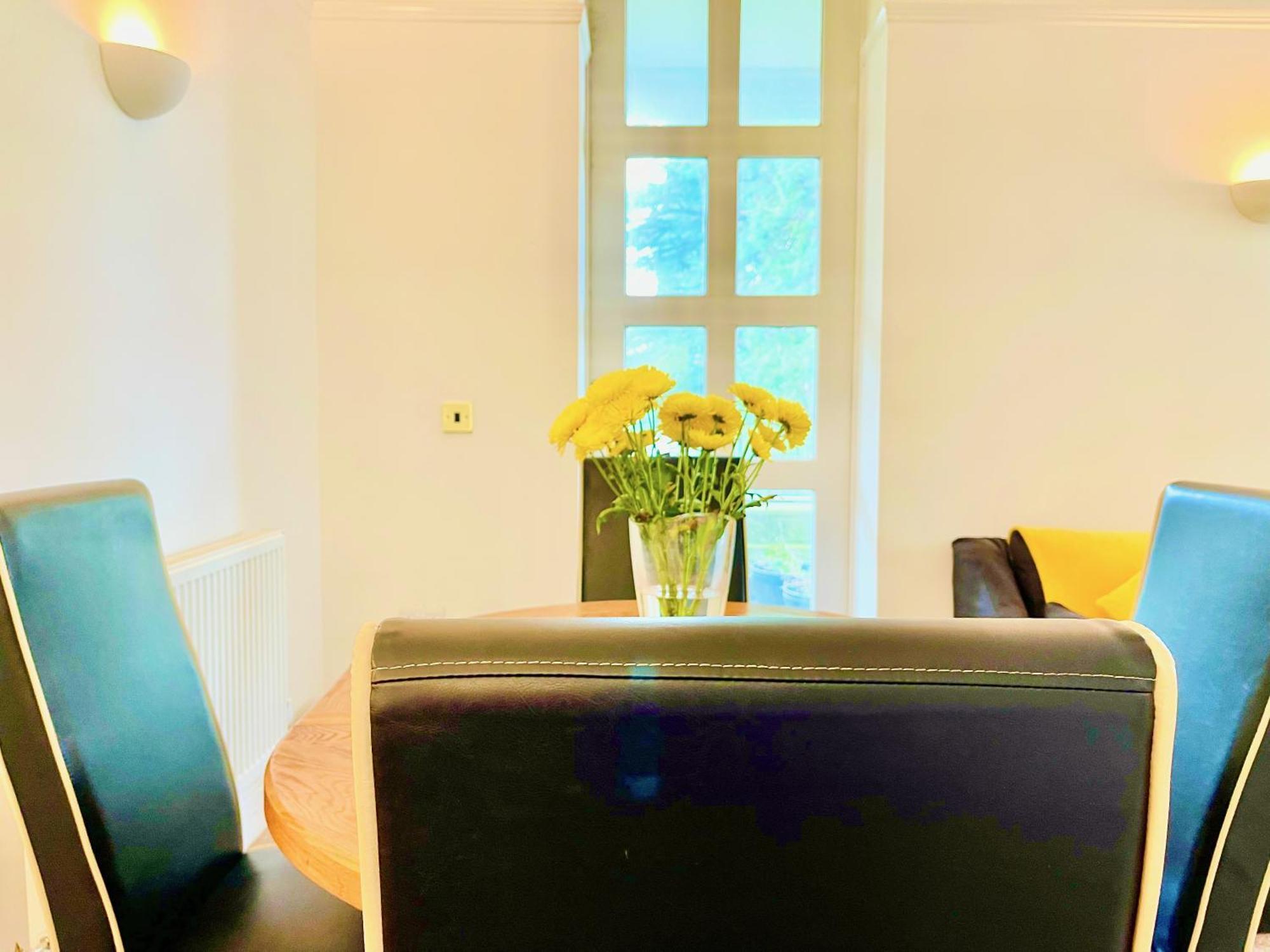 St Andrews Apartments Maidstone Bagian luar foto